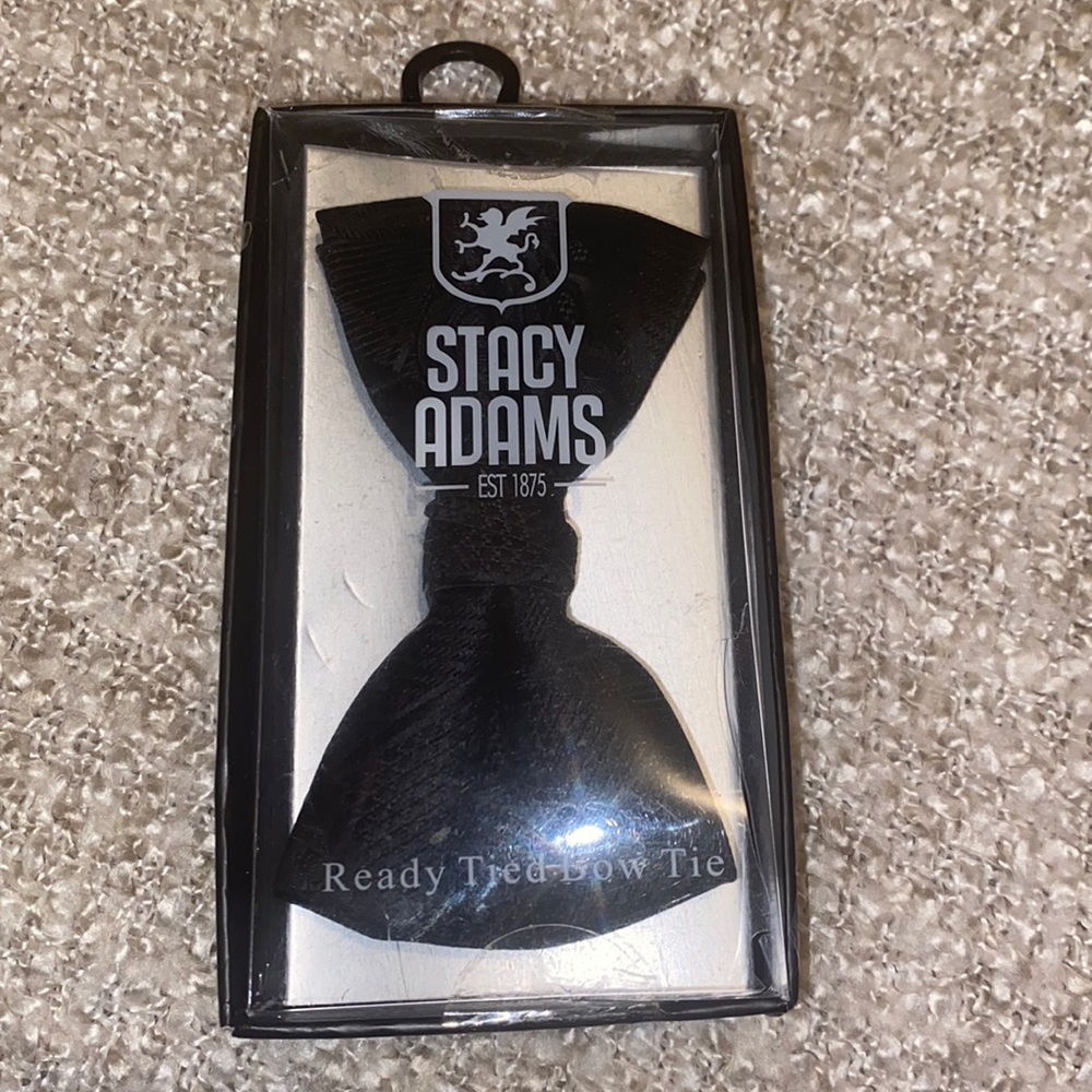 Stacy Adams Ready Tied Bow Tie
